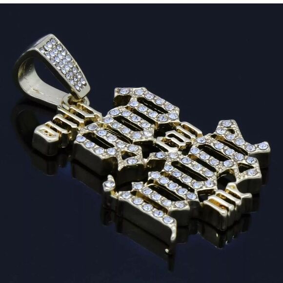 Only God Can Judge Me Pendant & 2 Chains Gold Set​ - Picture 3 of 3